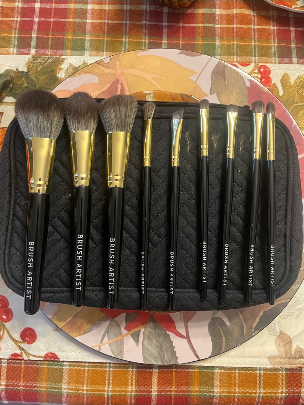 NEW Brush Artist 9-Piece Black & Gold Makeup Brush Set